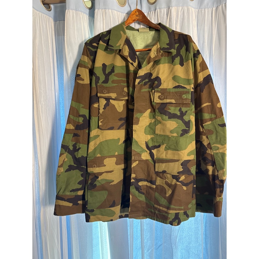 DJ Manufacturing Corp. Jacket Mens Large Regular Combat Type I Camo Button-Down